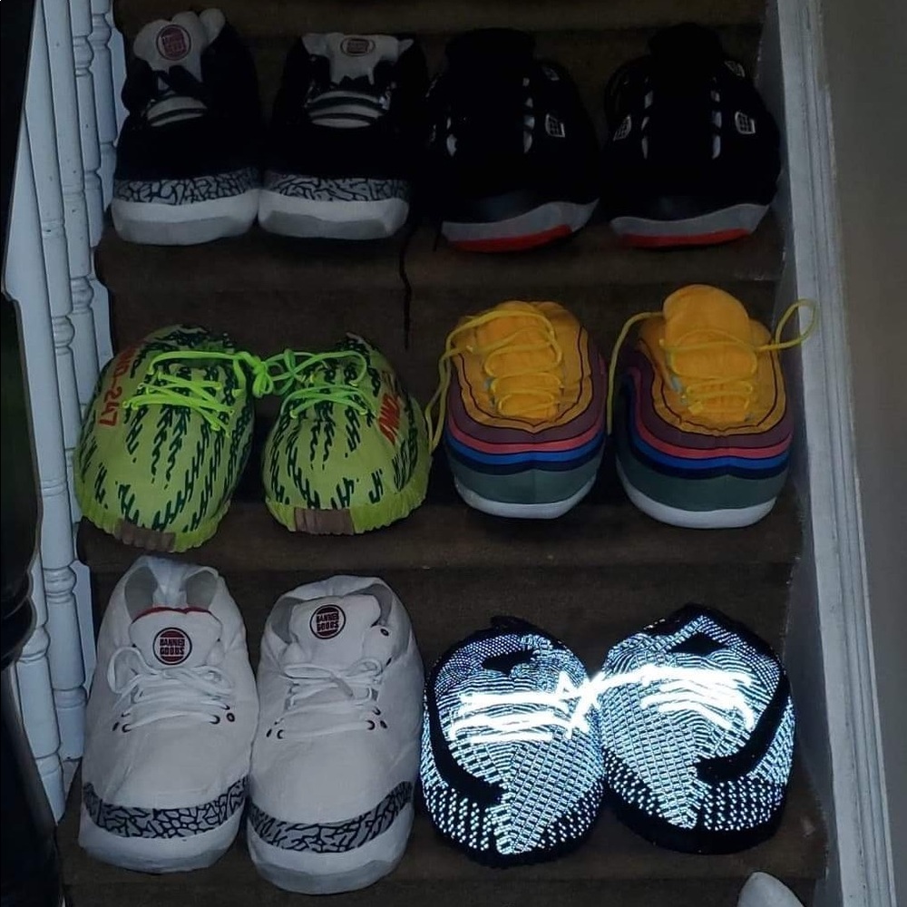 Slippers - Picture 3 of 4